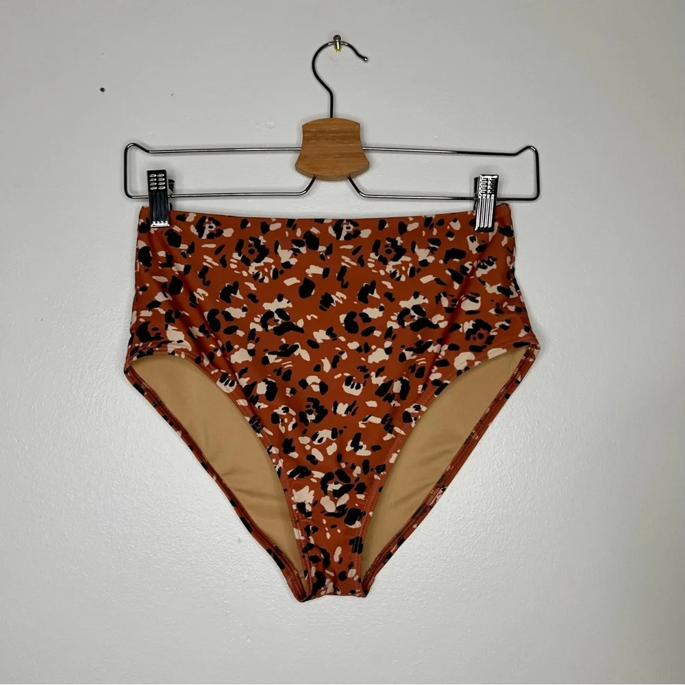 Old navy high waisted Leopard Print Swimsuit Bottom - Picture 2 of 7